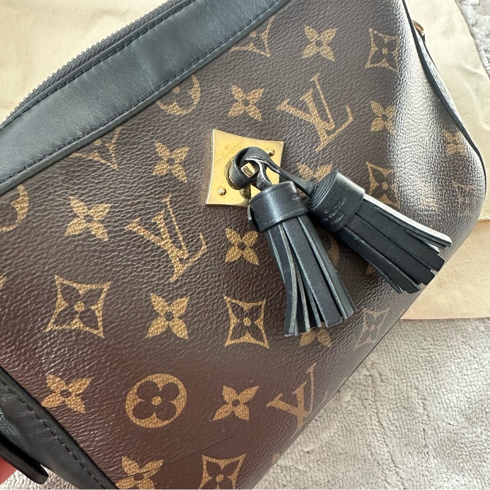 Authentic/ Pre-loved LOUIS VUITTON Monogram Saintonge - Picture 7 of 12